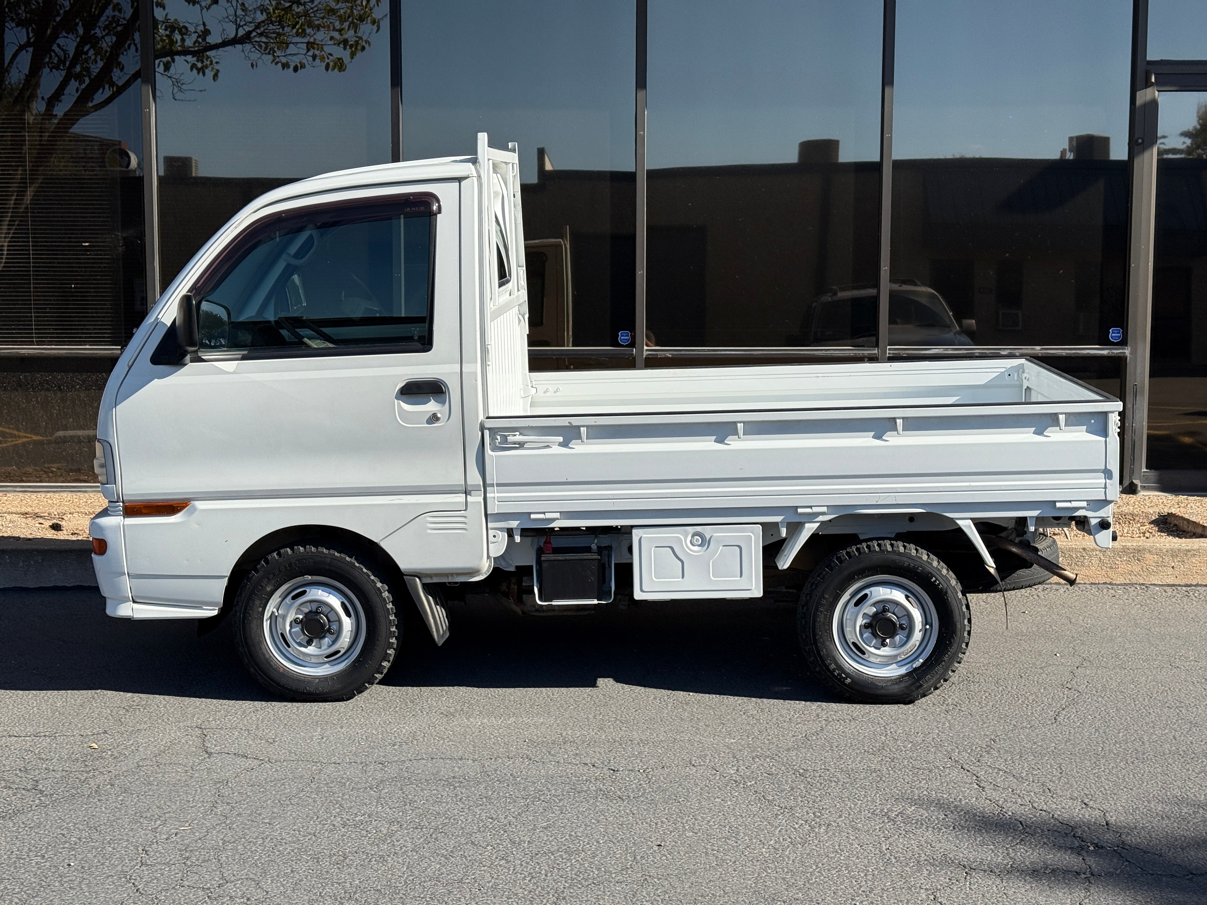 1998 Mitsubishi Minicab TL 4x4 EFI A/C *SOLD*