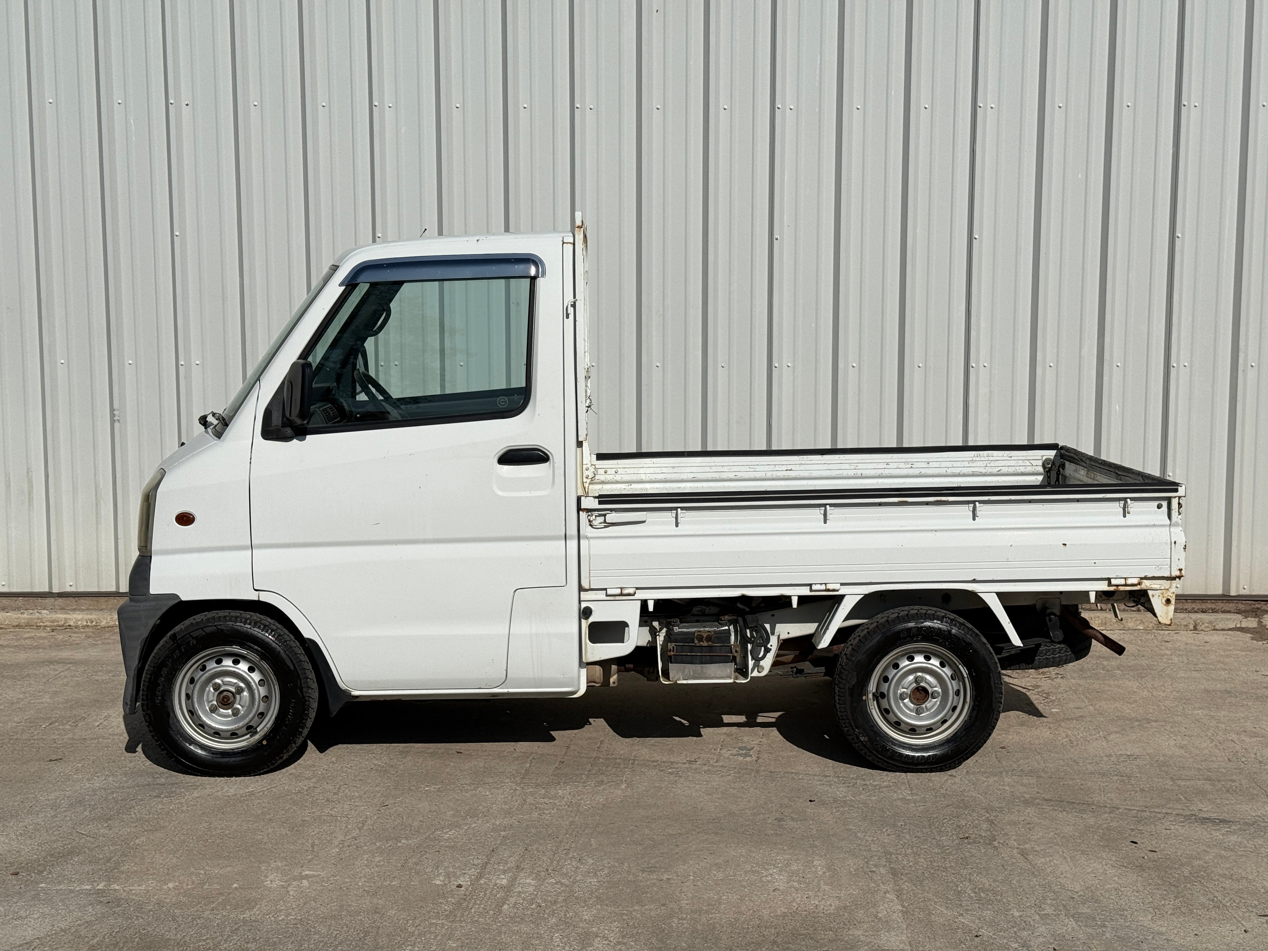 2000 Mitsubishi Minicab 4WD A/C